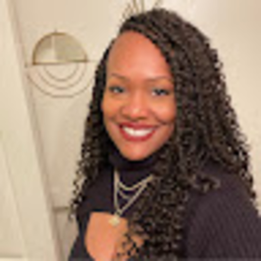 Meet your Posher, Esther